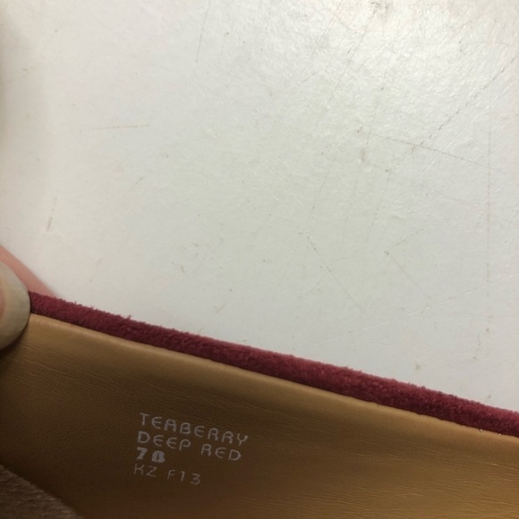 Earth Teaberry Deep Red Suede Wedge Heels, Size 7 - Picture 8 of 11